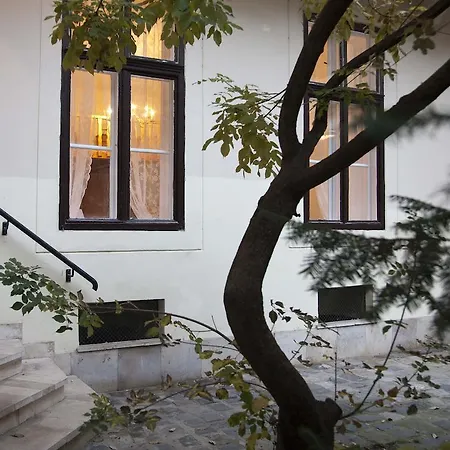 Apartment Var-lak A Budai Varban *
